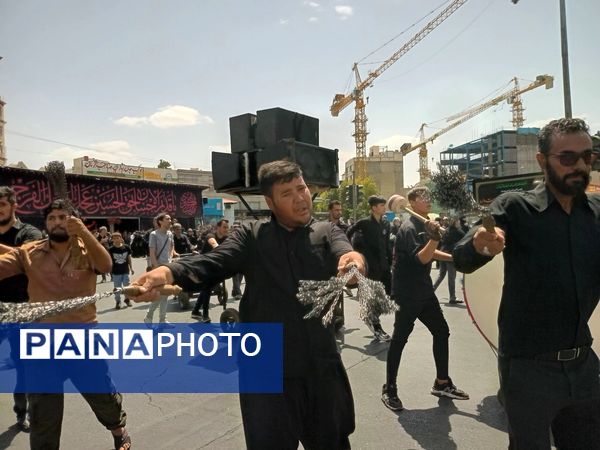 راهپیمایی جاماندگان اربعین حسینی در مشهد