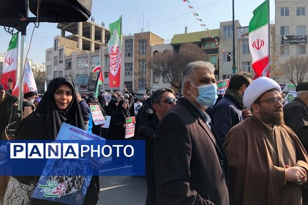 حضور اقشار مختلف شهرری در جشن پیروزی انقلاب 