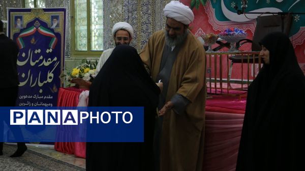 همایش بانوان بهشتی به‌مناسبت میلاد دخت نبی اکرم در آستان مقدس امام زاده بی‌بی سکینه 