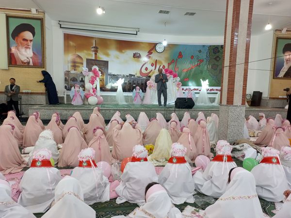 جشن تکلیف هزار دانش‌آموز دختر ناحیه ۳ شیراز