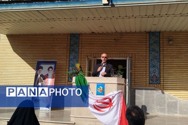 مدرسه امیر المومنین ورامین میزبان انتخابات متمرکز شورای دانش آموزی