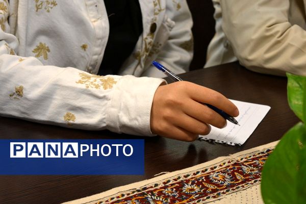 برای اولین‌بار؛ برگزاری کافه ۵۷ در دبیرستان‌ نمونه دولتی ولایت بهارستان‌دو