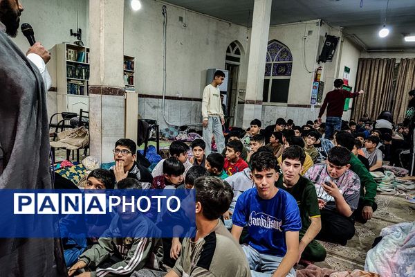 افتتاحیه اعتکاف دانش‌آموزی مسجد قمربنی هاشم باقرشهر 