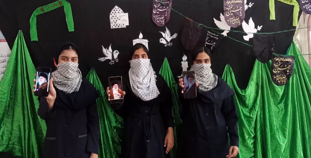 گرامیداشت مقام والای حضرت زهرا (س) در دبیرستان آسیه رضوان