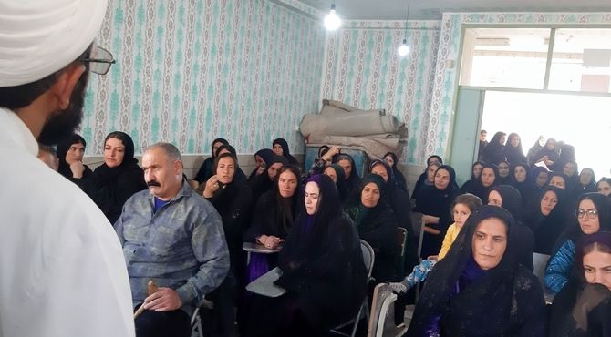 نشست اولیا و مربیان در دبیرستان حضرت معصومه(س) لردگان