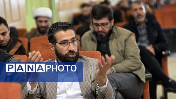 برگزاری تبیین و تشریح برنامه‌های فعالیت فراگیر پرورشی در نظرآباد