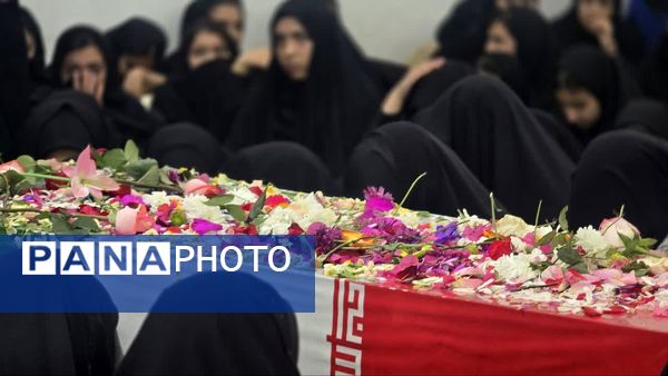 جلوه‌ای ماندگار از ارادت دانش‌آموزان بافق به شهدا