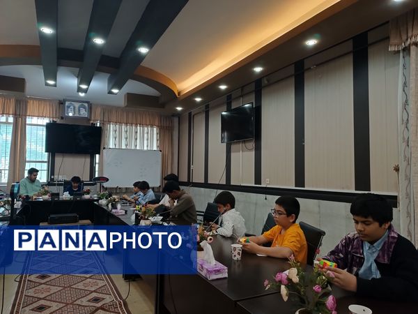 دوره توانمندسازی راه‌یافتگان ناحیه 3 شیراز به المپیاد رویش استانی