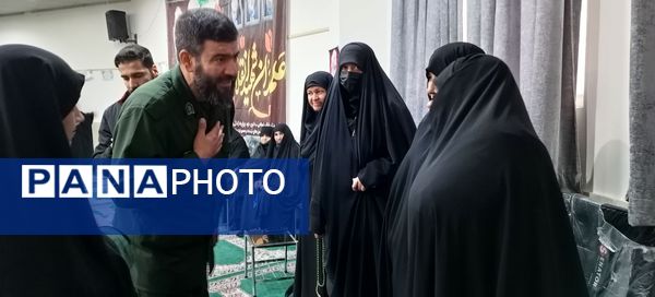 تکریم خانواده شهدا در مسجد حضرت محمد مشهد مقدس