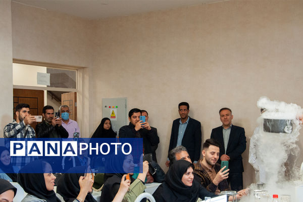 کارگاه استانی<طراحی آزمایش‌های جذاب و کاربردی>ویژه دبیران شیمی 