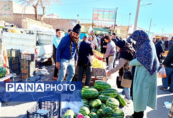 حال و هوای بازارهای کاشمر در آستانه شب یلدا