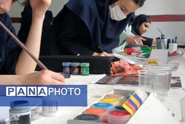 هم صدایی قلم و رنگ در پاسخ به پرسش مهر