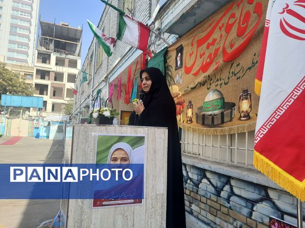مراسم باشکوه زنگ ایثار و مقاومت در مدرسه شاهد تکتم ناحیه ۳