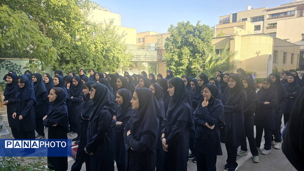 شور مهر، یاد مقاومت؛ نخستین روز مدرسه در هنرستان هنرهای زیبای دختران اصفهان
