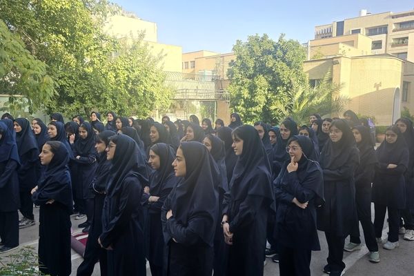 شور مهر، یاد مقاومت؛ نخستین روز مدرسه در هنرستان هنرهای زیبای دختران اصفهان