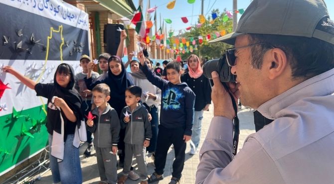 دیوار نگاری از «ظهور تا مقاومت » در شهرکرد 