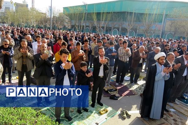 اقامه نماز عید فطر در شهرستان بجنورد 
