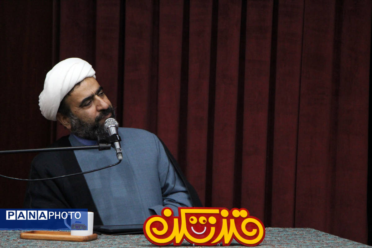 محفل قندشکن با طعم دفاع مقدس در یزد