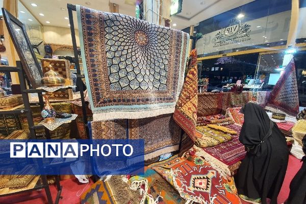 نمایشگاه برکت باحضور کارآفرینان طرح های اشتغال‌زایی در مشهد