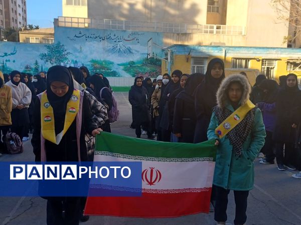 مراسم روز دانش‌آموز و ۱۳ آبان در دبیرستان شاهد تکتم