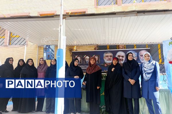جشن ولادت حضرت عبدالعظیم حسنی (ع) در آموزشگاه شاهد ندای فاطمه (س)