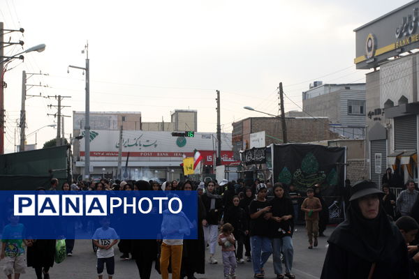 برپایی سفره حضرت رقیه(س) در زنجان