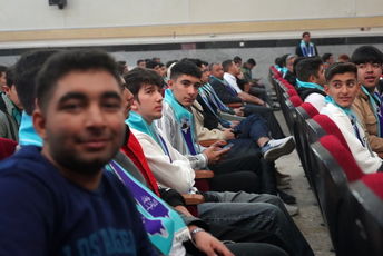 روایت دانش آموزان عمره‌گزار از حضور خود در کرمانشاه