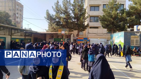 المپیاد درون مدرسه‌ای دبیرستان پیرایش یک 