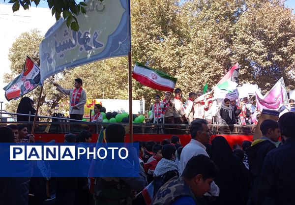 گذری بر ۱۳ آبان نیشابور 