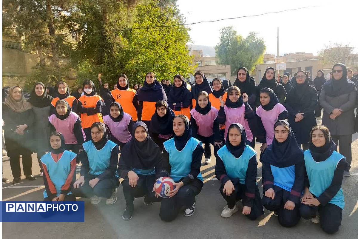 بهمناسبت هفته بهداشت روان در دبیرستان فرشتگان ناحیه ۴شیراز