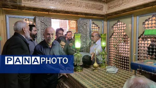 مراسم غبارروبی ضریح مطهر حضرت سلطانعلی(ع) همزمان با میلاد پیامبر(ص) و امام صادق(ع) در مشهد اردهال