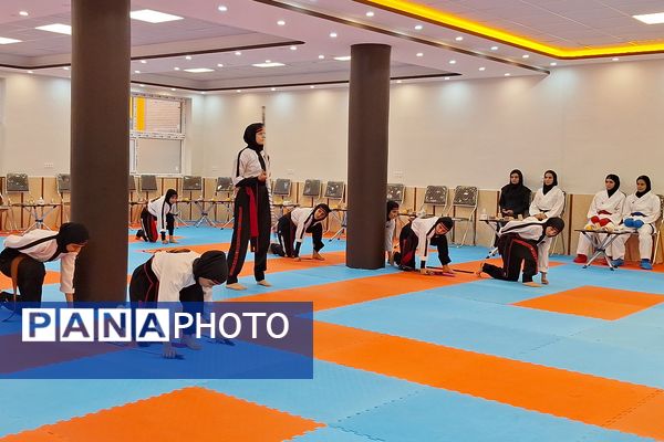 ایجاد انگیزه در دانش‌آموزان ورزشکار با سالن ورزشی مناسب