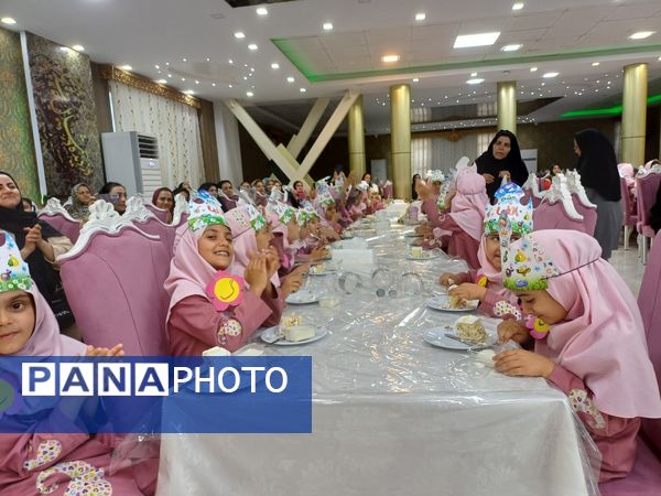 برگزاری مراسم جشن الفبا و جشن فارغ التحصیلی دبستان دخترانه هدف کاشمر
