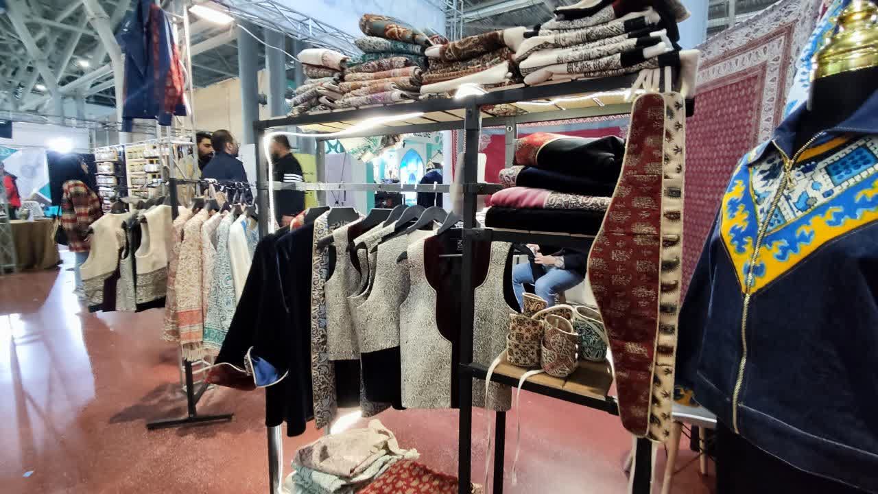 جشنواره سوغات و صنایع گردشگری ایران در اصفهان 