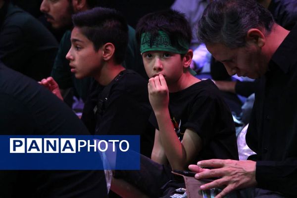 جوانان کاشمری در شب تاسوعا سنگ تمام گذاشتند