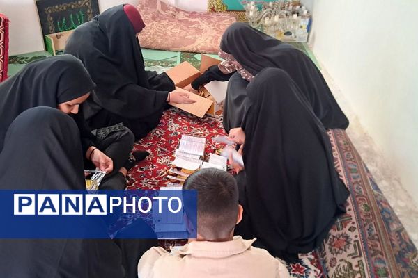 برپایی غرفه‌های اتحادیه انجمن‌های اسلامی در شهرستان فیروزکوه