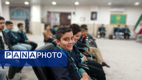تقدیر از دانش‌آموزان دبستان سعادت بابت حضور فعال در نماز جمعه محمدشهر کرج
