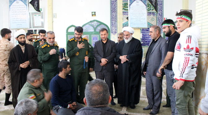 برپایی حلقه‌های صالحین نوجوانان بسیجی در مسجد جامع شهر جعفریه قم