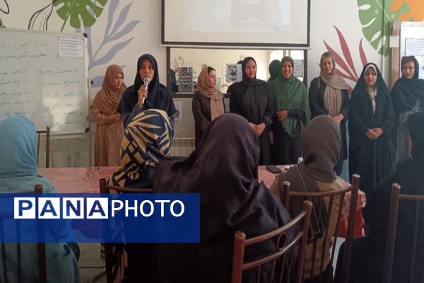 اولین  مجمع عمومی انجمن اولیاء و مربیان در دبیرستان شهید مجید دهنوی 