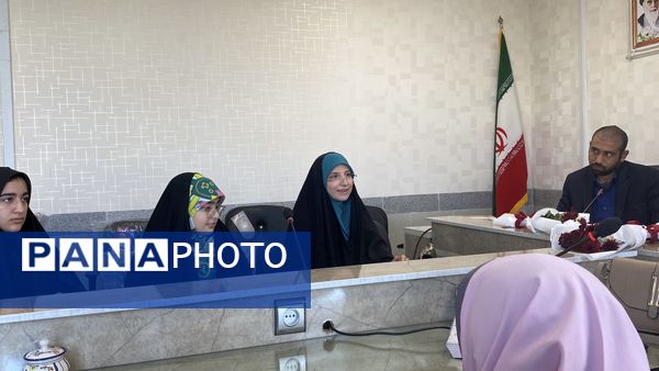 جلسه هم‌اندیشی وتجلیل از خبرنگاران ویژه دختران خبرنگار پانا درسطح شهرستان