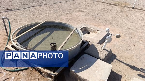 بازدید دانش‌آموزان پایه دوم دبستان حضرت جوادالائمه(ع) از مرکز هواشناسی یزد