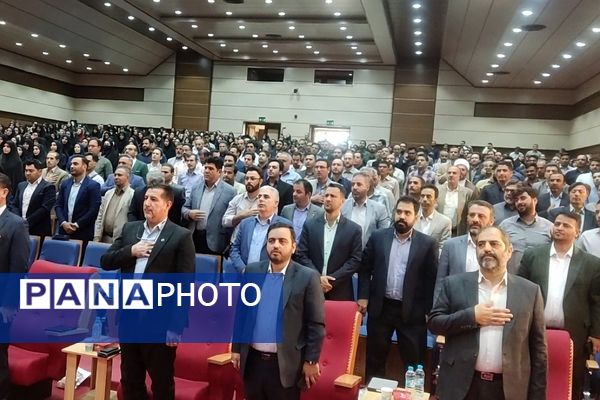 تقدیر از برگزیدگان جشنواره مدیر بالنده در شهرستان‌های استان تهران