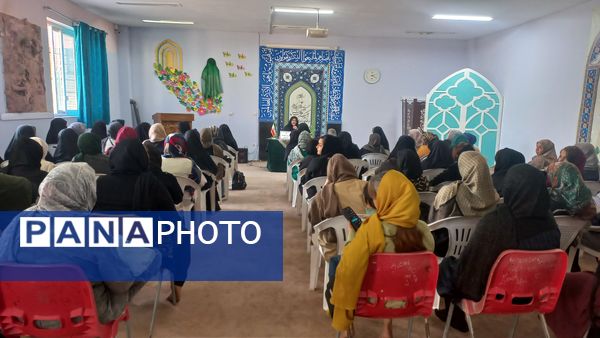 جلسه آموزش خانواده در دبستان لطیفه 