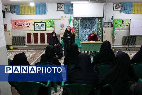 ترسیم شدن نقشه راه اجرای مانور «یاوران انقلاب» با حضور مدارس برگزیده 