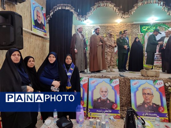 دانش‌آموزان با آرمان شهدا تجدید میثاق کردند
