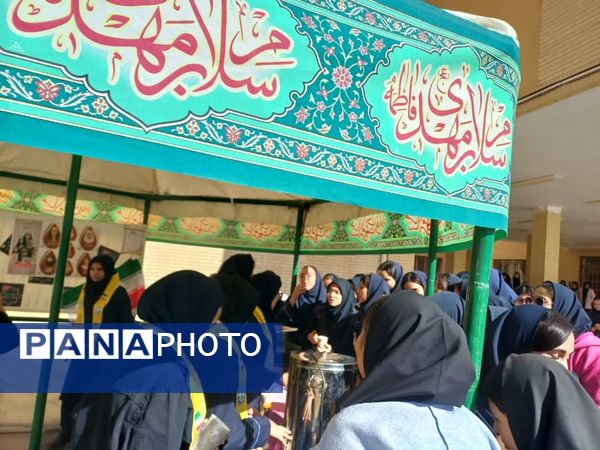 برپایی موکب حضرت فاطمه(س) در دبیرستان ام هانی