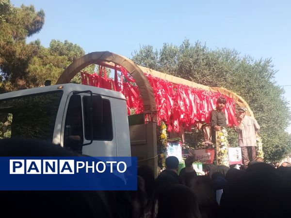 تشییع باشکوه پیکر شهدای مبارزه با اسرائیل در کاشان
