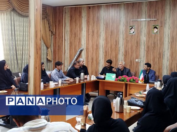 جلسه تعیین قیمت فرم مدارس فاروج 