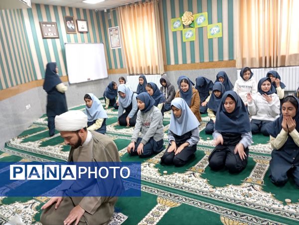 آوای عترت و نور قرآن در دبستان آرمینه مصلی نژاد