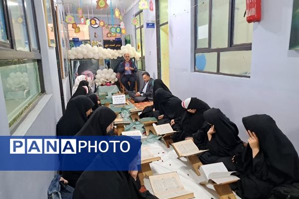 محفل انس با قرآن در کانون فرهنگی‌تربیتی رضوان محمودآباد
